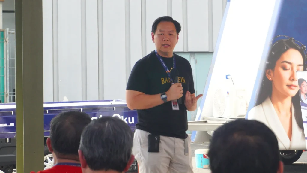 CEO Orang Tua Group Bapak Chu Shen menyampaikan tentang inovasi otaQku